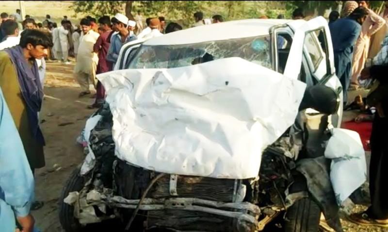 مستونگ میں مسافر وین اور ٹرک میں تصادم، چار افراد جاں بحق