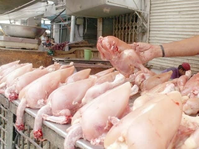 کوئٹہ میں مرغی مہنگی، قیمت 700 روپے فی کلو تک پہنچ گئی